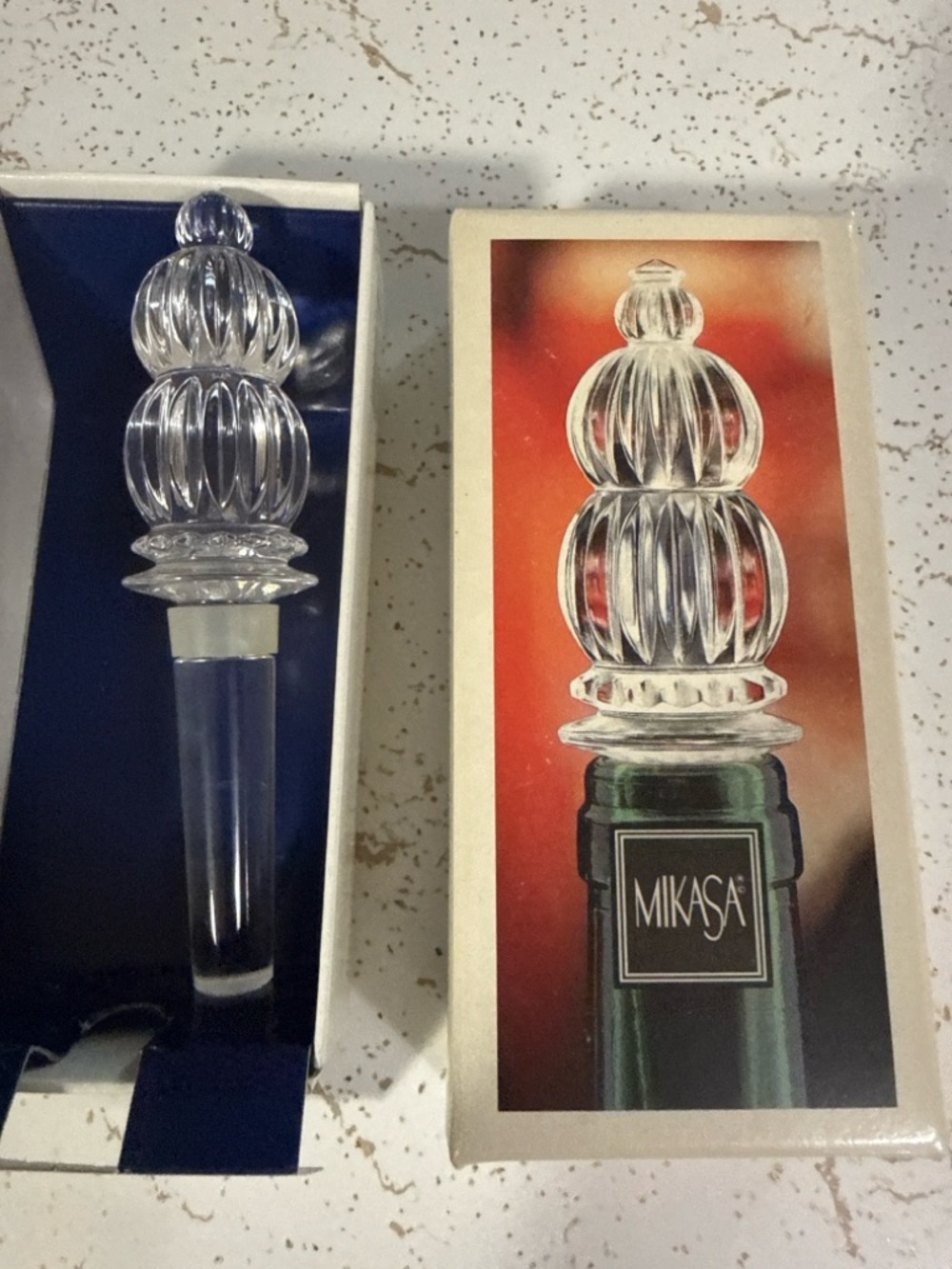 ✨ Mikasa Crystal Wine Bottle Stopper – New in Box ✨